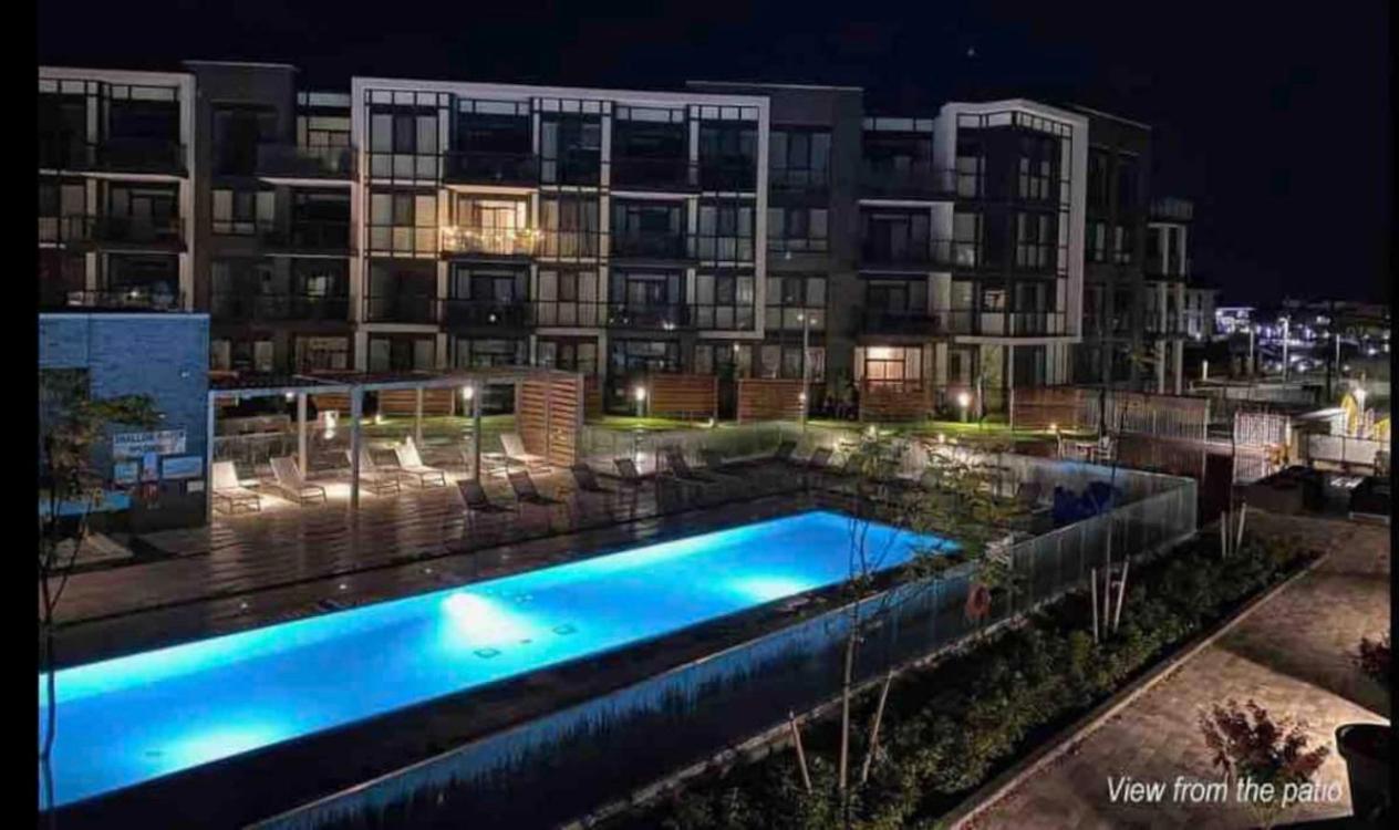Aquarius 2 Bedroom Condo Friday Harbour Innisfil Εξωτερικό φωτογραφία