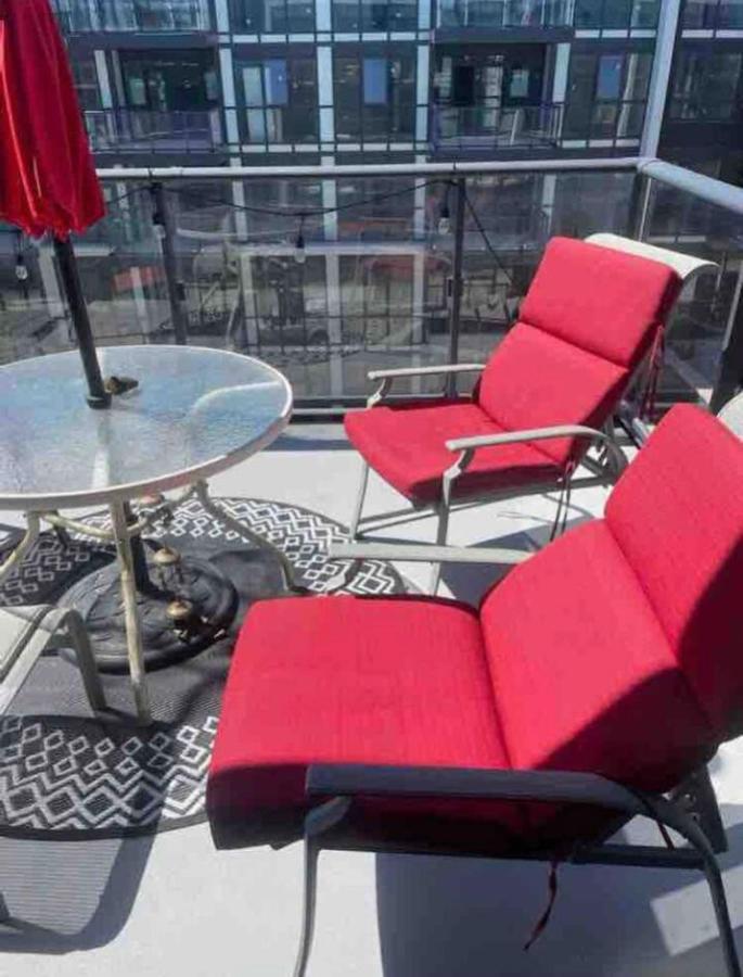 Aquarius 2 Bedroom Condo Friday Harbour Innisfil Εξωτερικό φωτογραφία